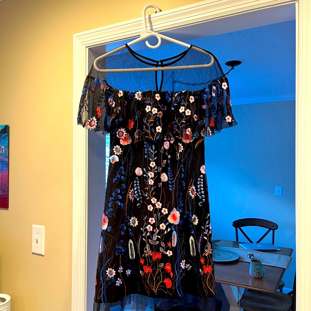Beautiful mini dress . Worn once ! Excellent condition